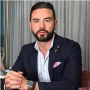 Profesor con experiencia en escuelas de negocios, con alta capacidad de transmitir conocimiento de una manera creativa y diferente